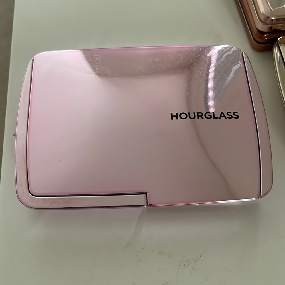 Hourglass Ambient Lighting Edit Volume 4